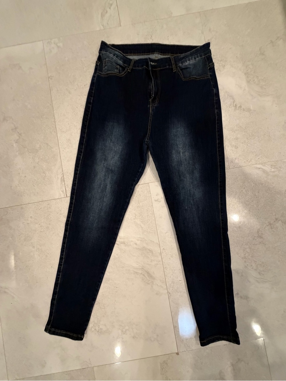 Women's Dark Indigo Skinny Jeans - Sleek Slim Fit